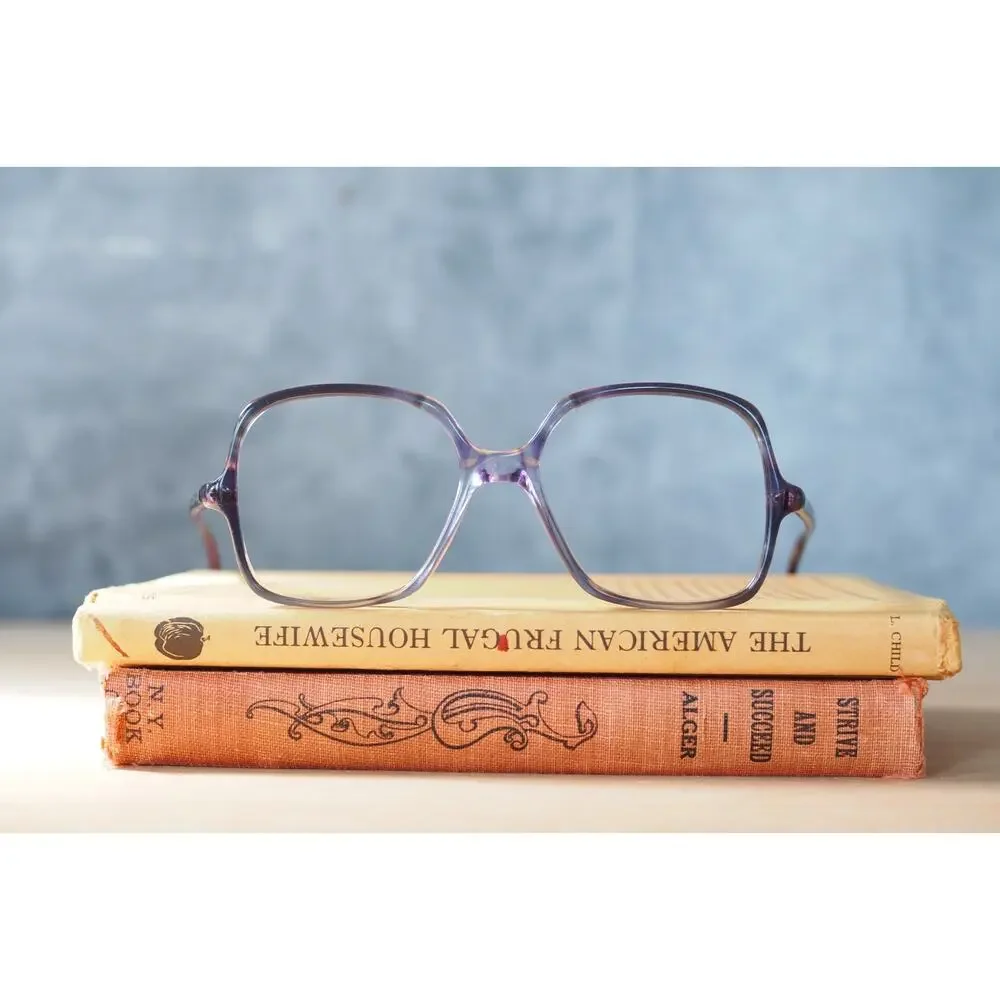 Vintage 1970s Eyeglasses Canada 52-16 Granny Chic Retro Boho Jackie O NOS